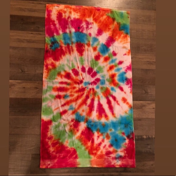 Handmade tie dye towel - Picture 2 of 4